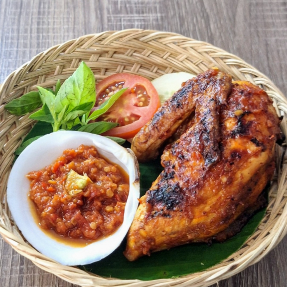 Spesial Nasi Ayam khas Bali