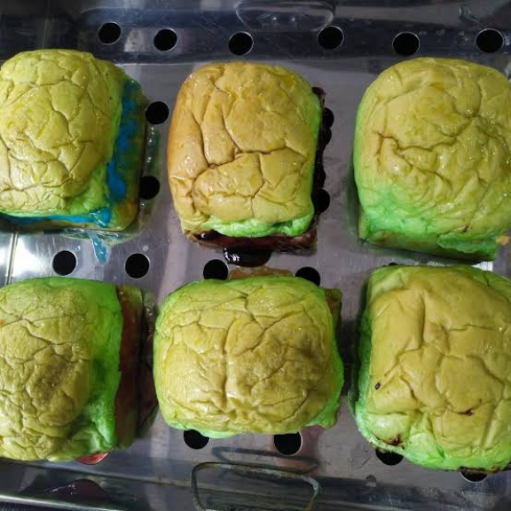 Roti Bakar dan Kukus