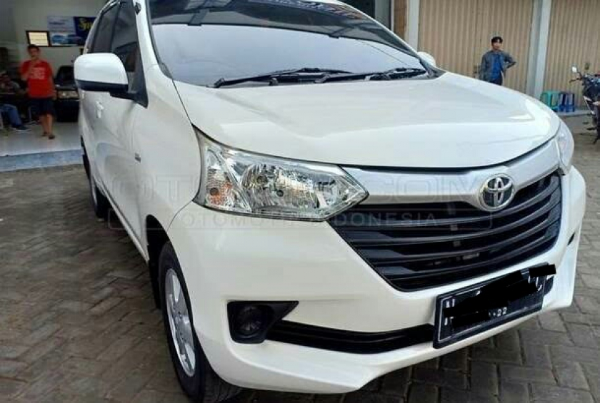 Sewa Mobil Avanza + Driver