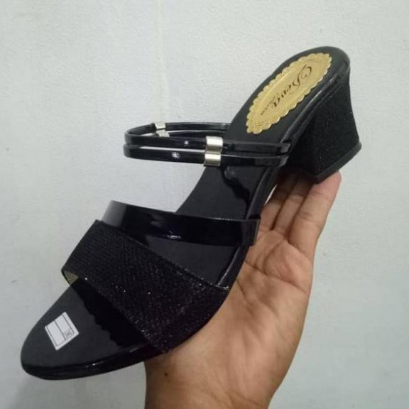 Sandal Heels Wanita Tali Tinggi 5 cm Warna Hitam