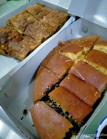 Martabak manis