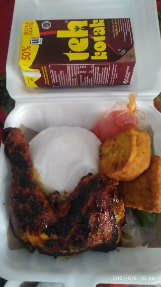 Ayam bakar/Ayam Goreng