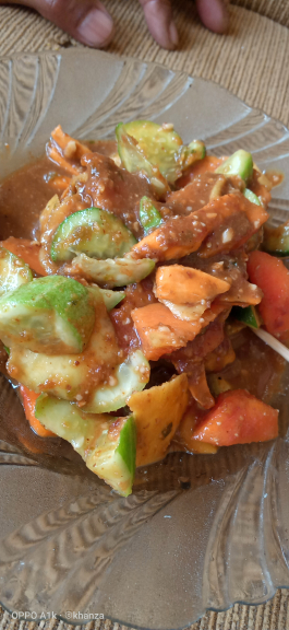 seblak,spageti tulang,telur gulung,rujak,cilor