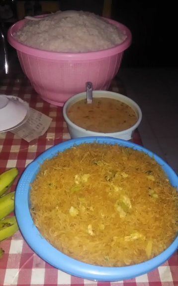 Gorengan, nasi uduk