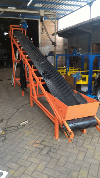 mesin conveyor belt