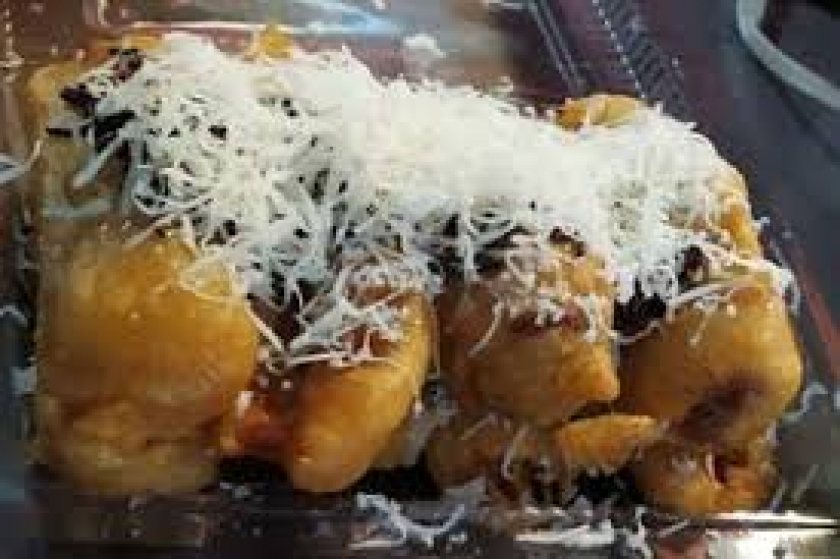 Pisang goreng semua toping