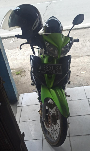 bengkel motor rumahan