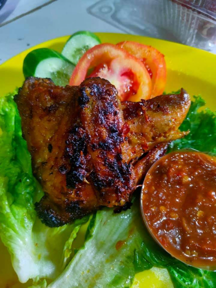 Ayam.bakar dan ayam goreng