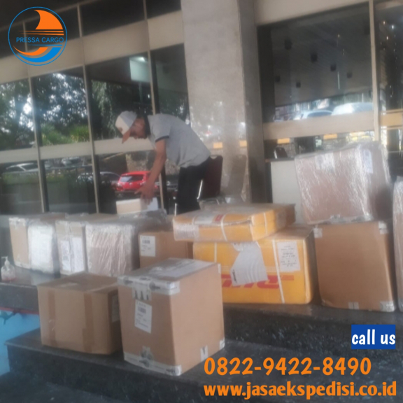 Forwarder Import Barang Skala Kecil