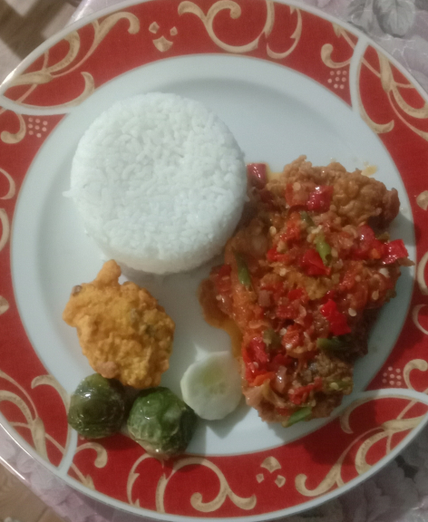 Ayam Geprek Sambal Tutuk