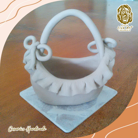 Kelas Edukasi Pembuatan Keramik 