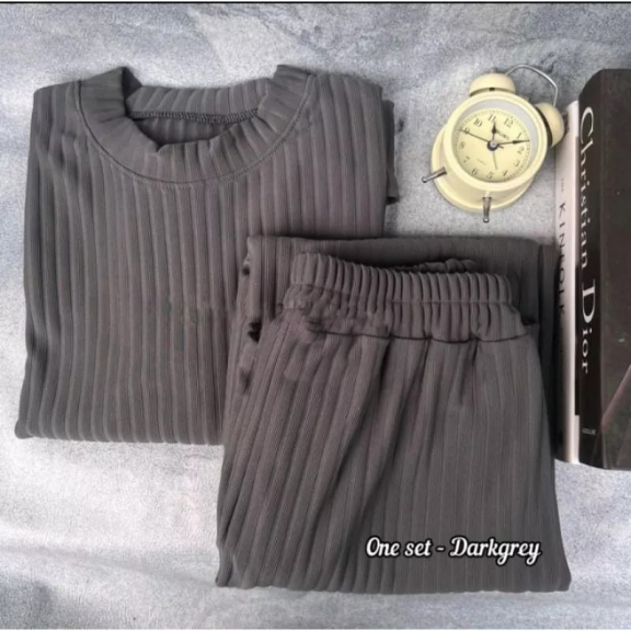 setelan knits hornet