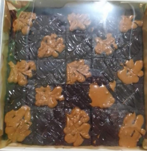 Brownies,Banana Cake,Marmer Cake,Brudel Cake,Brown Sugar Cake,Bika Ambon,Kue Kering