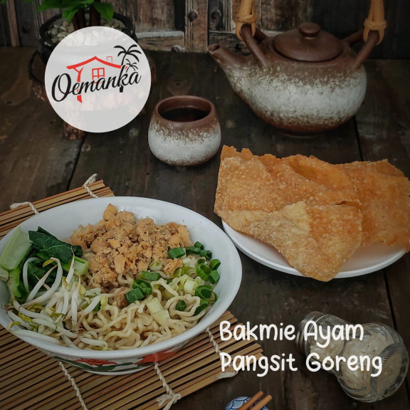 Bakmie Ayam Pangsit Goreng