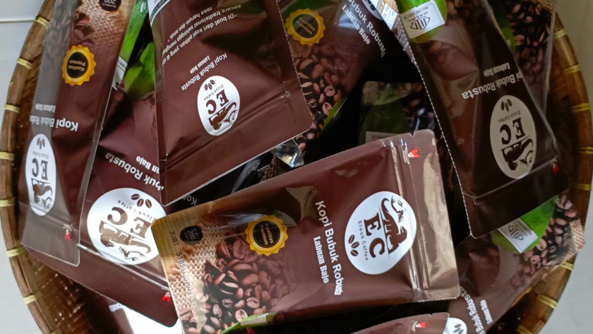 ELUUK COFFEE LABUAN BAJO