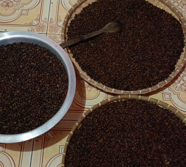 ELUUK COFFEE LABUAN BAJO