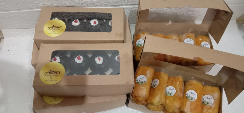 Aneka jajanan tradisional 