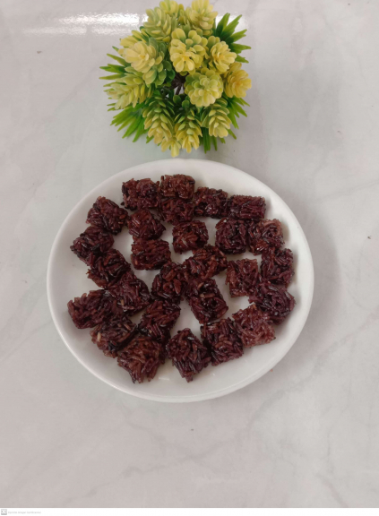 Rengginang mini ketan hitam