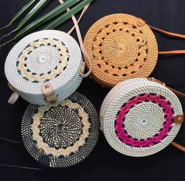 Tas Rotan Bundar
