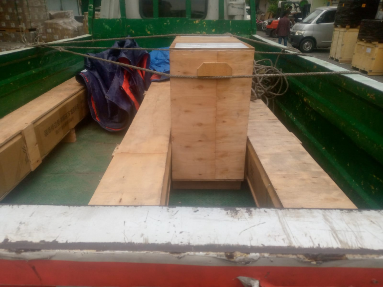 JASA IMPORT MESIN DAN PERALATAN INDUSTRI