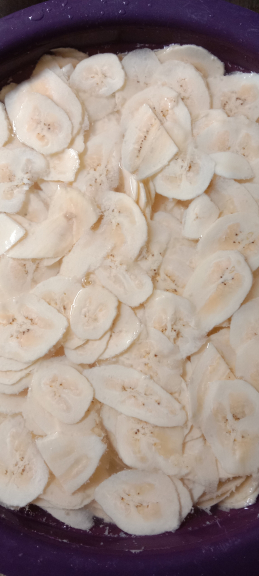 Kripik pisang karamel wijen Louisa jaya 