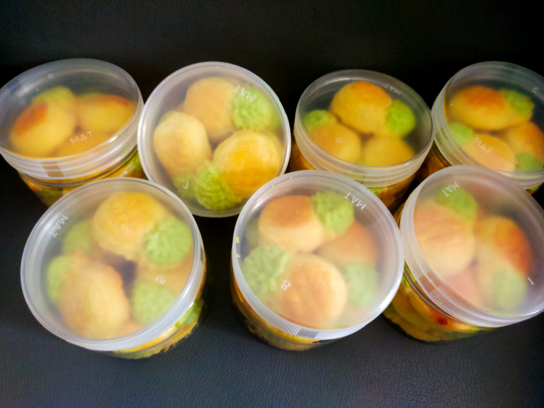 Nastar gemoy isi nanas