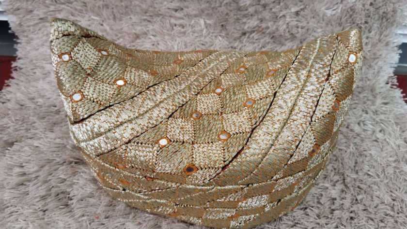 Peci Tapis perahu Mata Kibau