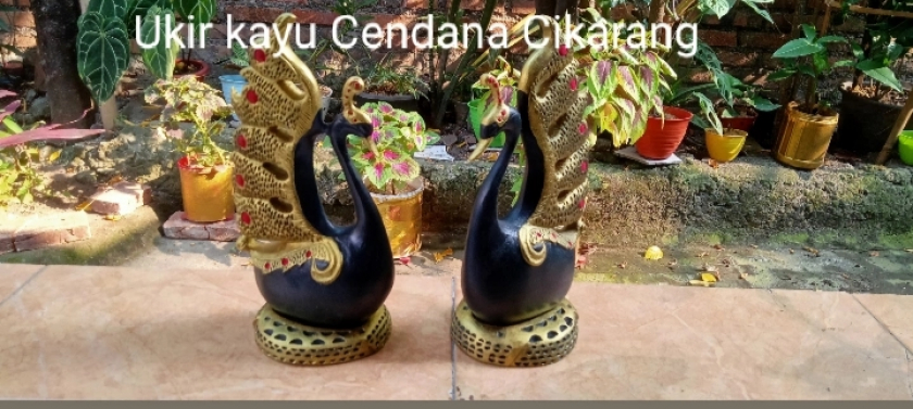 Patung hiasan Kayu 