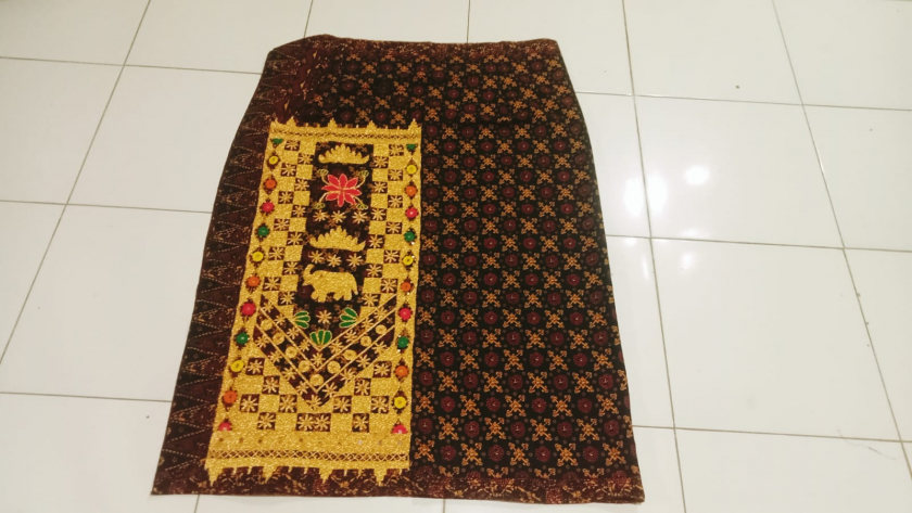 Ari Anggraini tapis 