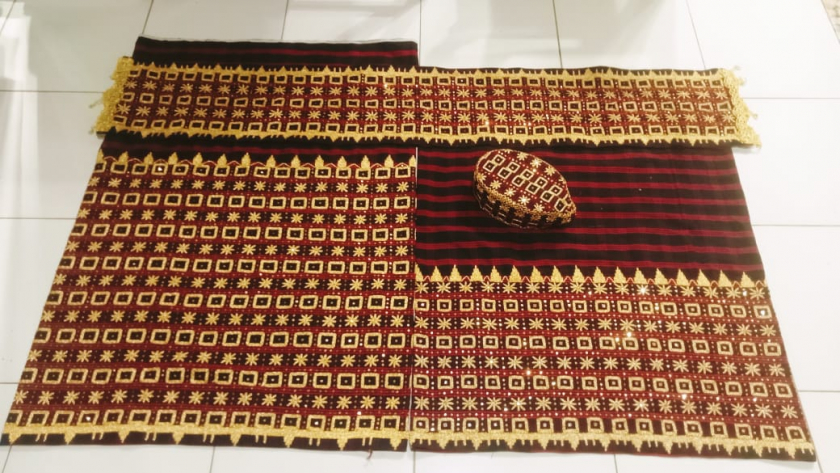 Ari Anggraini tapis 