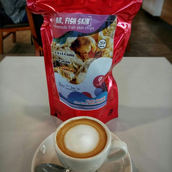 Kerupuk kulit ikan remang