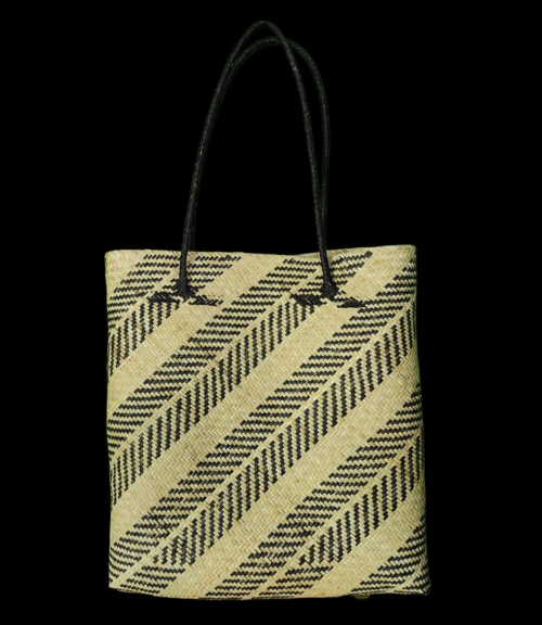 Tas Map Anyaman Rotan