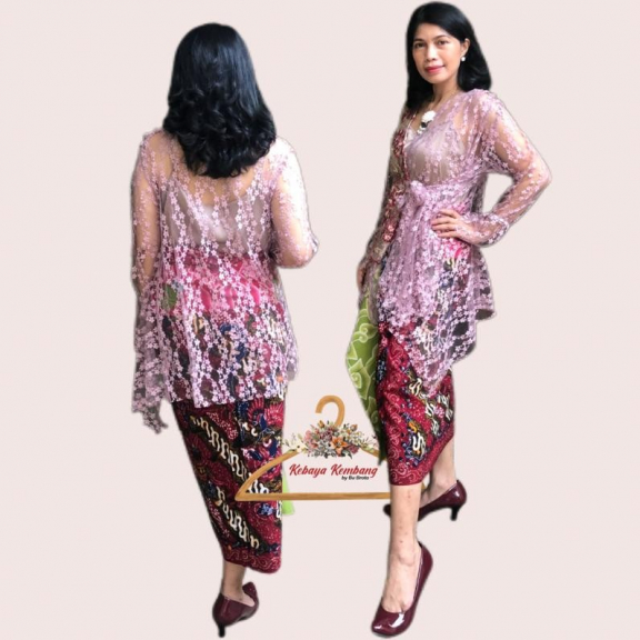Kebaya Kembang Bu Broto