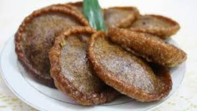 KUE CUCUR