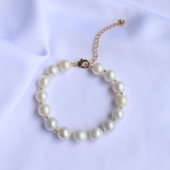 Gelang mutiara laut
