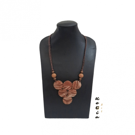 Kalung Tenun Ikat Dayak