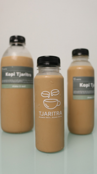 Kopi Tjaritra Romansa Rasa Strawberry 