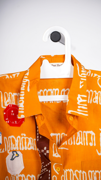 Hanacaraka kuning batik