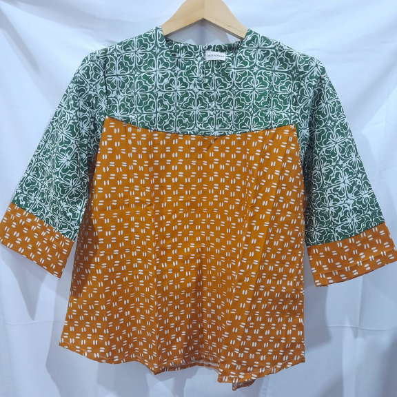 Blus Batik