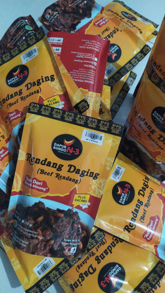 Rendang daging sapi iris campur kacang
