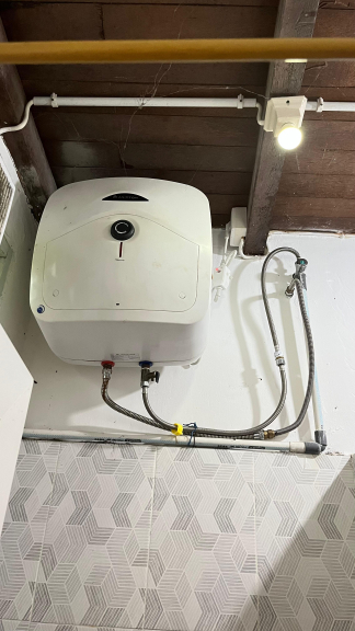 Service water heater Ariston Bali cepat murah garansi 3 bulan