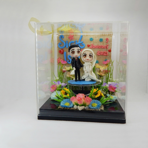 Kado Nikah Ultah Wisuda Anniversary dalam Box Akrilik Clay Custom
