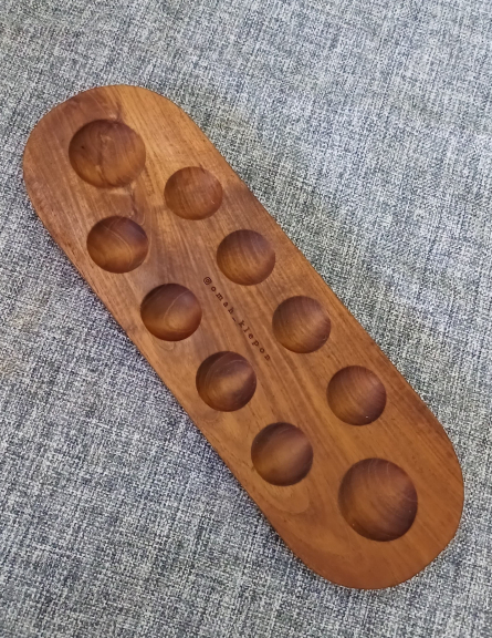 Dakon Wadah Jajan dari Kayu Jati