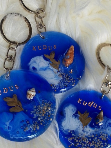 Gantungan kunci akrilik