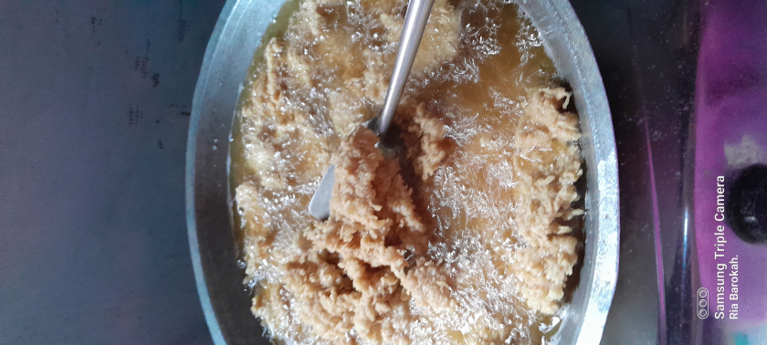 Kulit ayam crispy Ria Barokah 