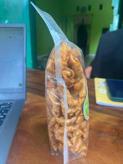 KACANG SEMBUNYI NAURA