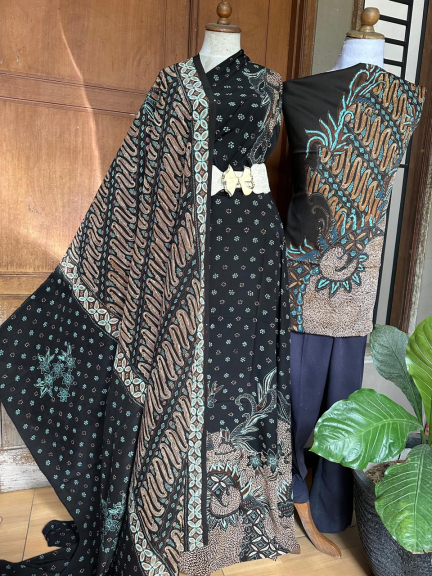 TAMINA BATIK