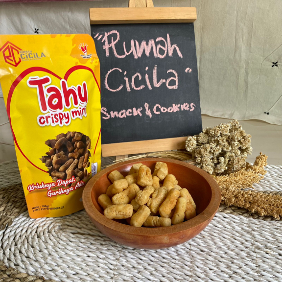 Rumah Cicila and cookies