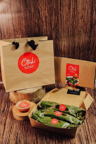 Otak-otak Bandeng kemasan daun pisang frozen