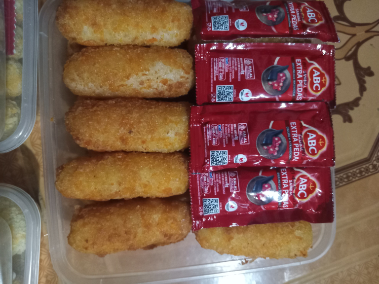 baso cuangki,ketan ulen crispy,somay bandung